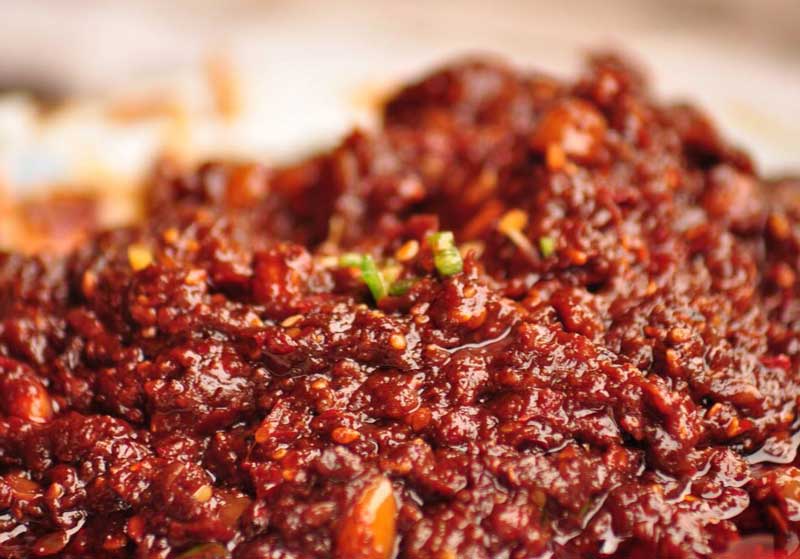 企業(yè)想要的辣椒醬灌裝機生產(chǎn)線是怎樣的？